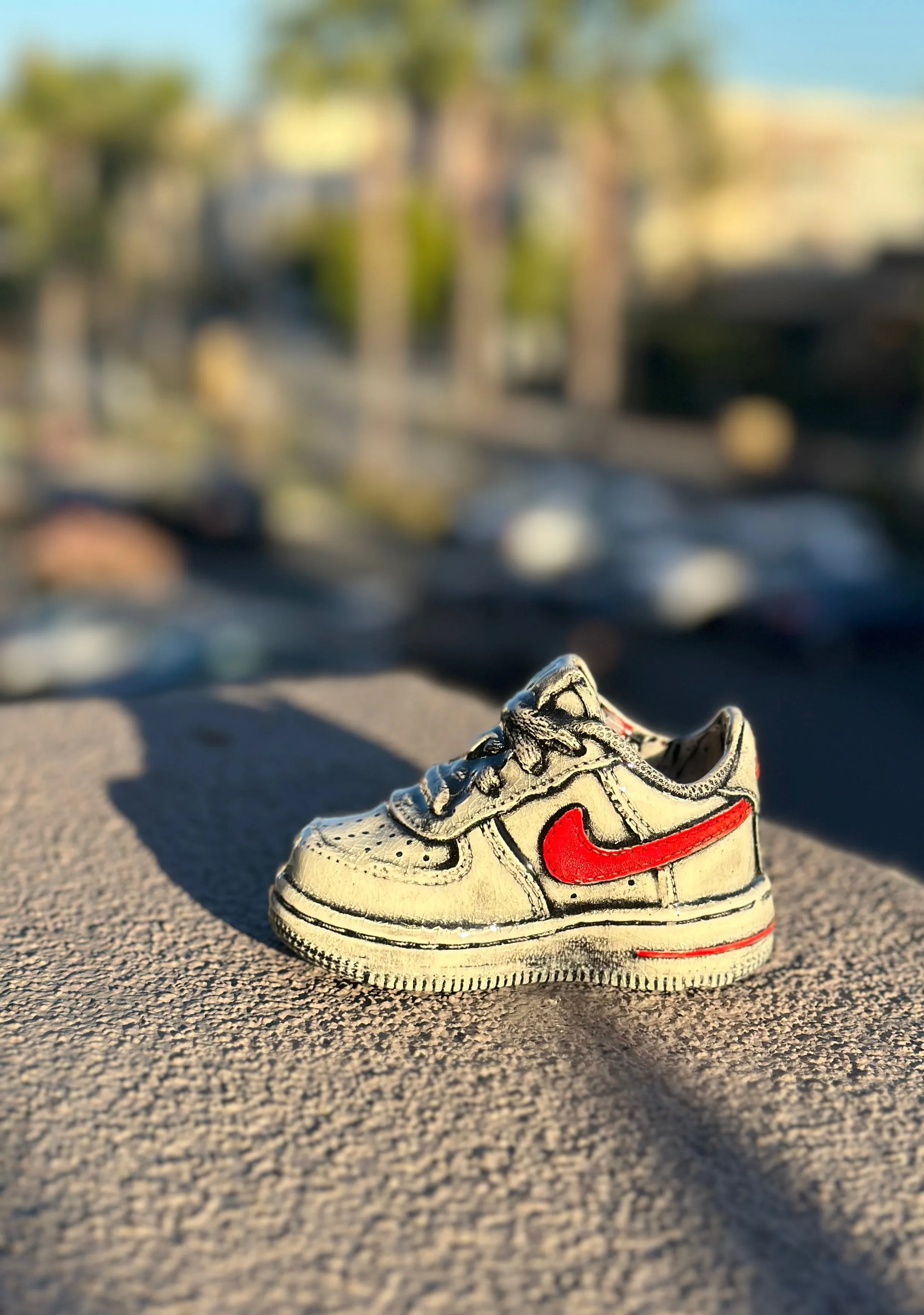 Baby AF1 Blk & Red Planter