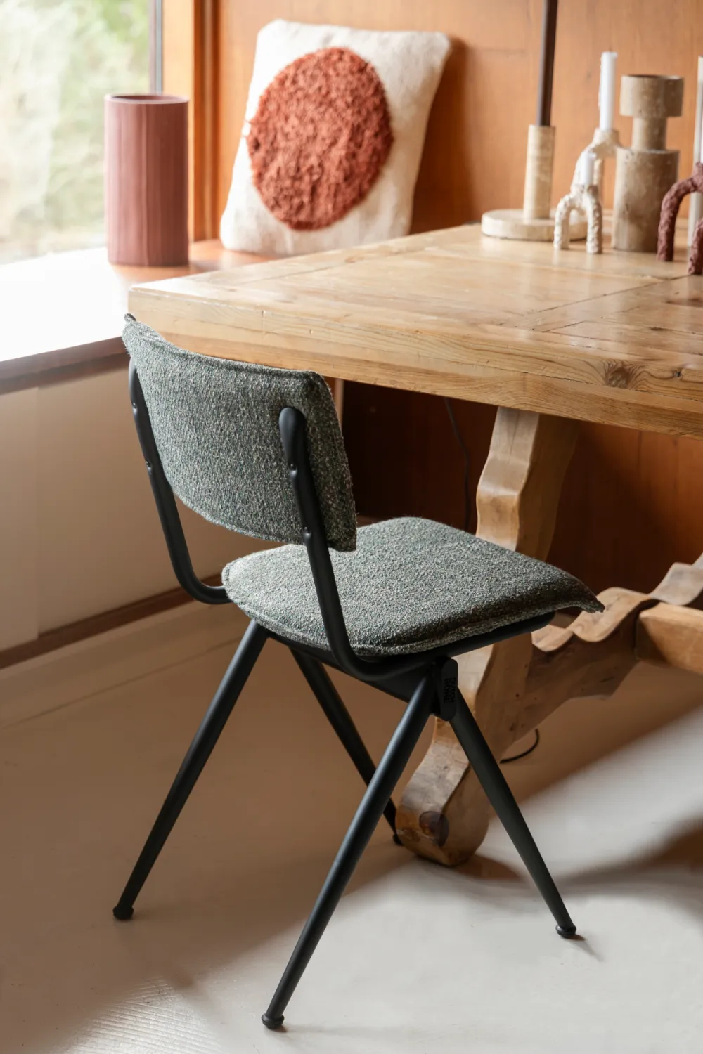 Minimalist Dining Chairs (2) | Dutchbone Willow