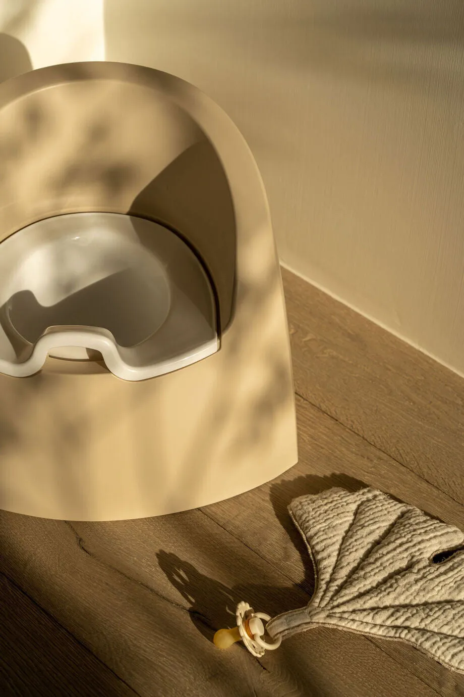 Quax, Ergonomic Potty, Clay