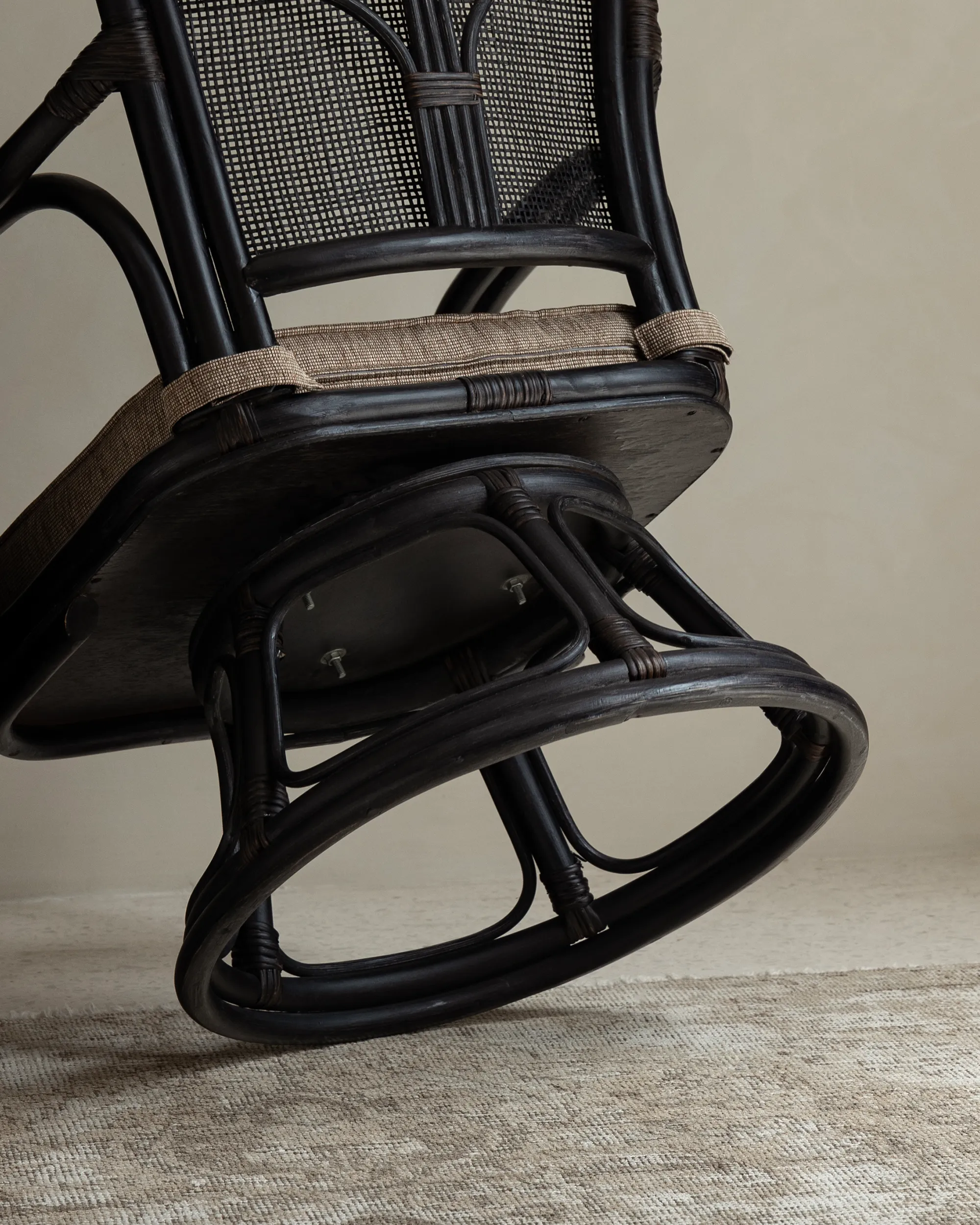 Ray Mini Rattan Swivel Chair