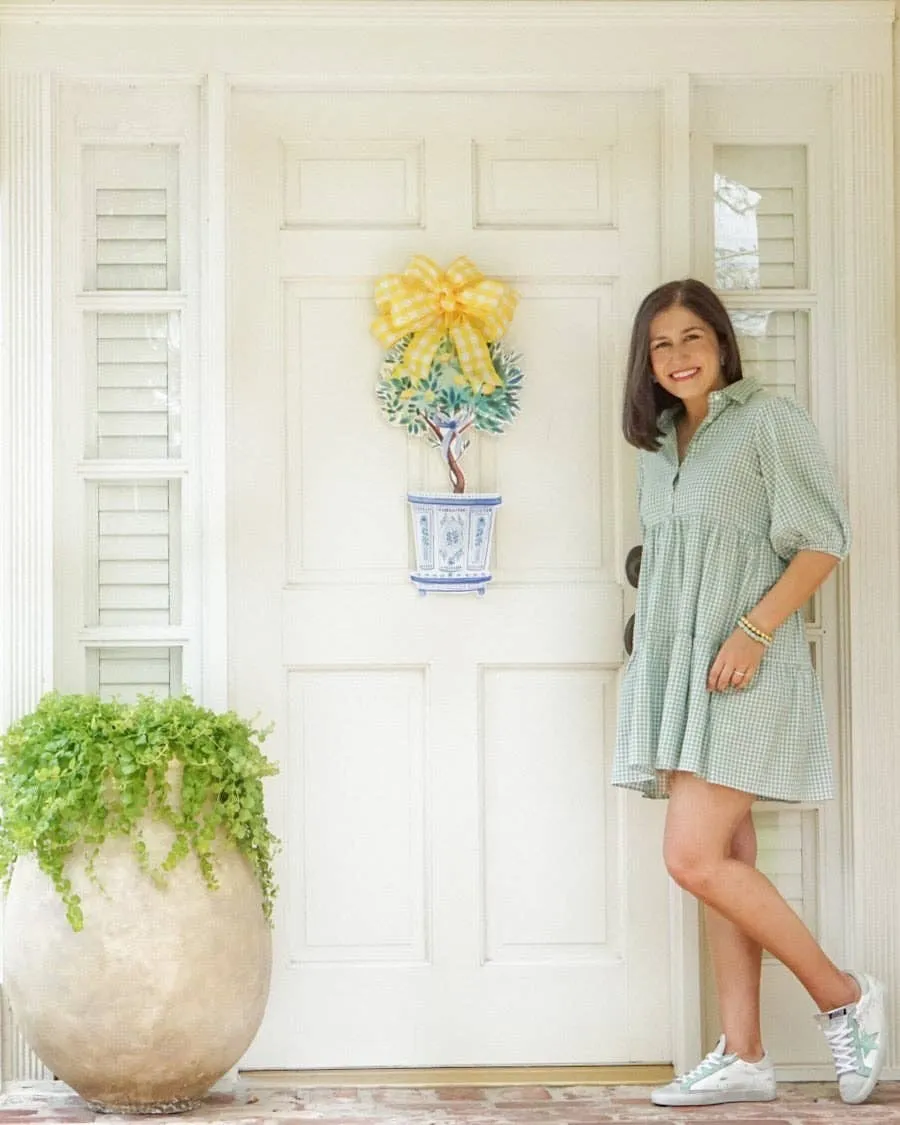 rebecca chinoiserie boxwood planter with lemons door hanger