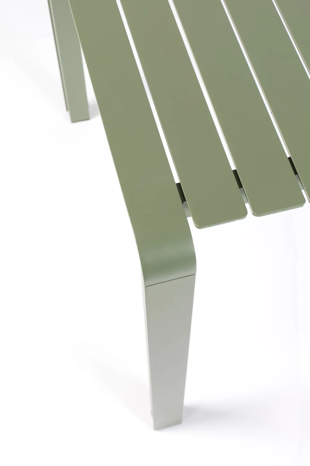 Rectangular Slatted Garden Table | Zuiver Vondel