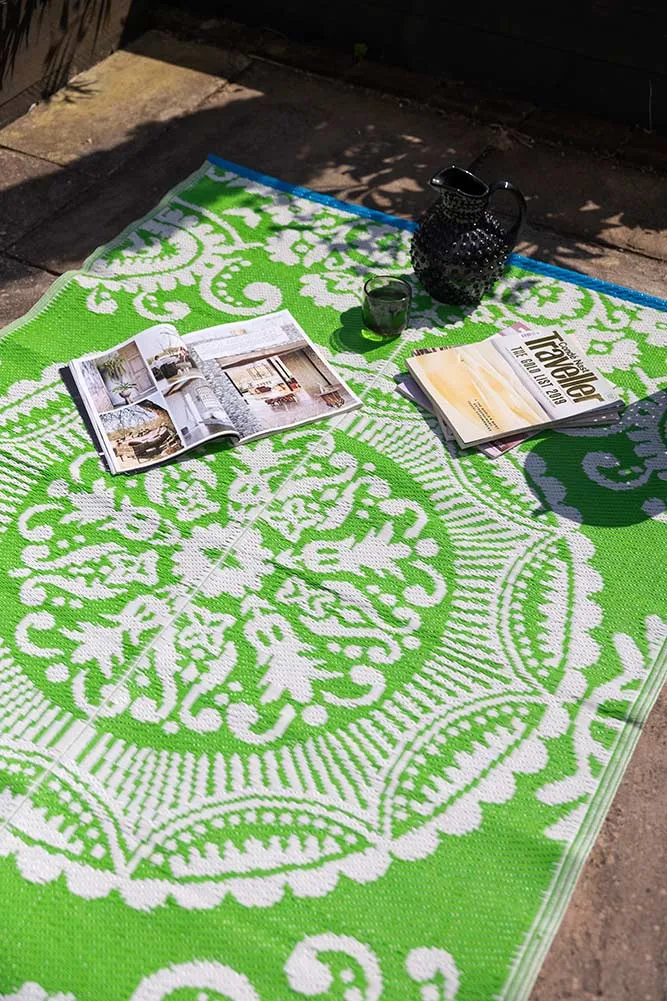 Recycled Vintage Design Outdoor Rug in Green