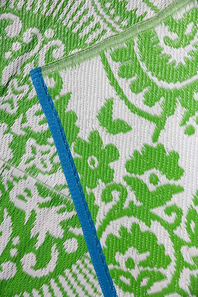 Recycled Vintage Design Outdoor Rug in Green