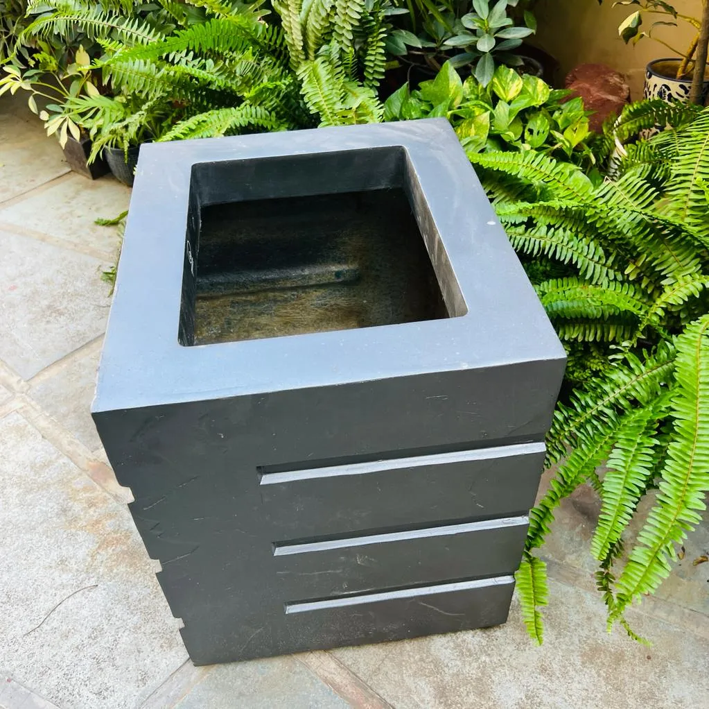 Sanjeeda 8  :  Fibre glass planter