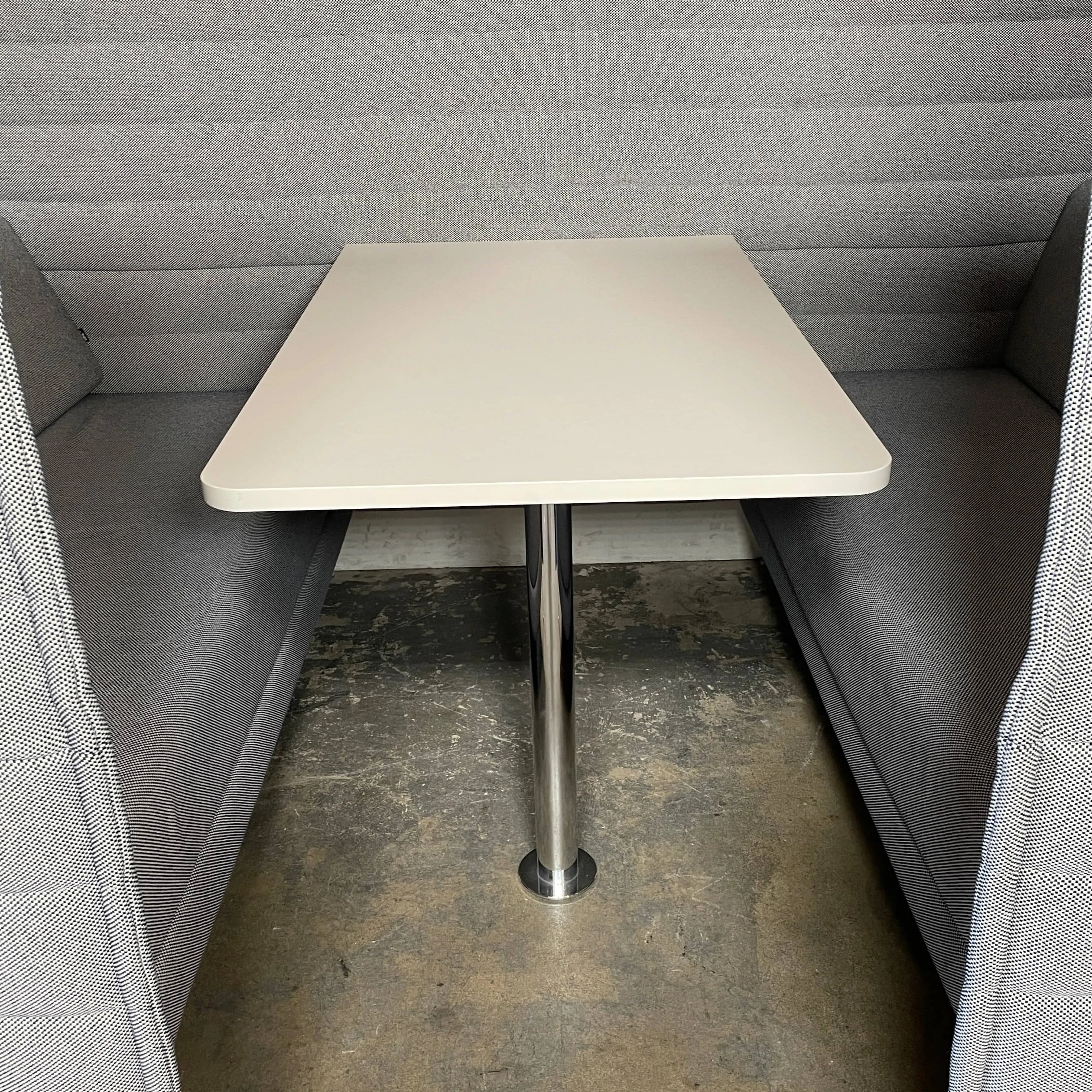 Vitra Alcove Cabin